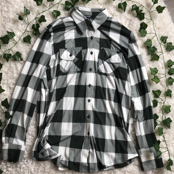 Green & White Plaid Flannel Button Up - Picture 1 of 6